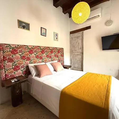 Casa Mayor, Aldaba Selection * Cartagena