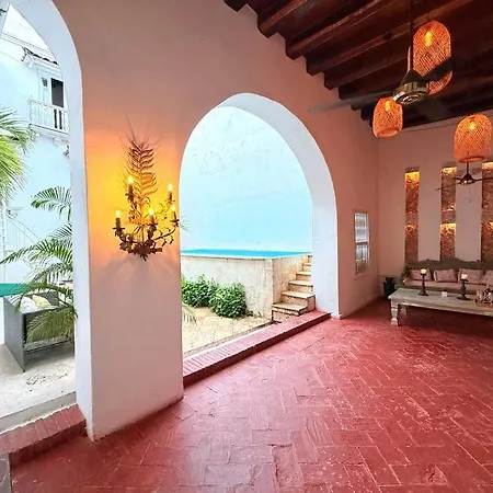 Casa Mayor, Aldaba Selection